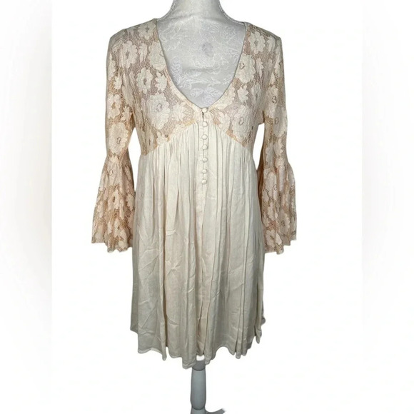Beautiful Boutique Umgee‎ Usa Blouse size Small - Picture 1 of 5